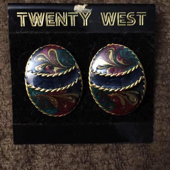 {Vintage} bundle of Twenty West Earrings - Picture 4 of 5
